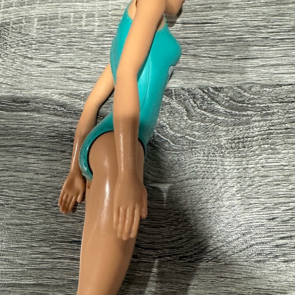 Barbie | Color Reveal: Unicorn Swimsuit Doll - Plastic Toy Doll - Picture 8 of 12